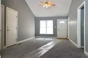 313 Abby Ln, Hartville, OH 44632 - Photo 3