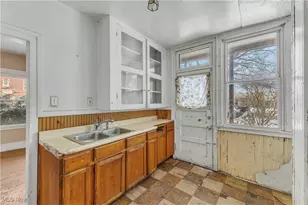 9407 Detroit Ave, Loveland, OH 44102 - Photo 3