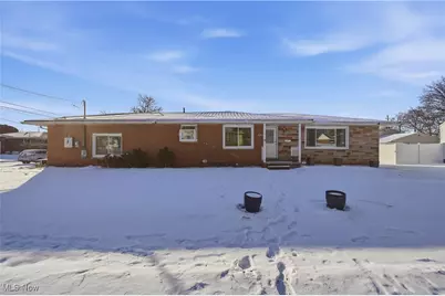 502 E Woodsdale Avenue, Akron, OH 44301 - Photo 1