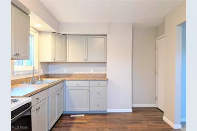 1327 15th Street NW, Canton, OH 44703 - Photo 3