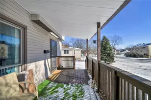 217 Tyler Ave, Cuyahoga Falls, OH 44221 - Photo 3