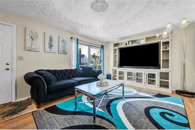 217 Tyler Avenue, Cuyahoga Falls, OH 44221 - Photo 5