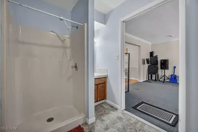 217 Tyler Avenue, Cuyahoga Falls, OH 44221 - Photo 23