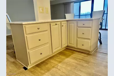 12550 Lake Avenue #904, Oakwood, OH 44107 - Photo 11
