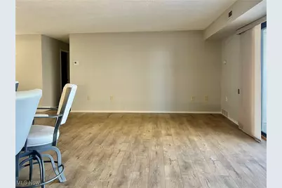 12550 Lake Avenue #904, Oakwood, OH 44107 - Photo 11