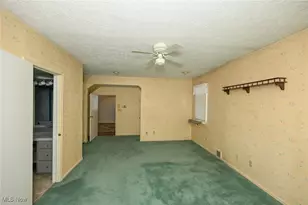 302 N Pershing Ave, Akron, OH 44313 - Photo 17