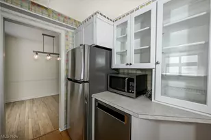 302 N Pershing Ave, Akron, OH 44313 - Photo 7