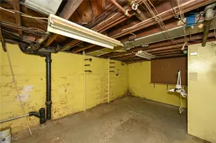 302 N Pershing Ave, Akron, OH 44313 - Photo 23