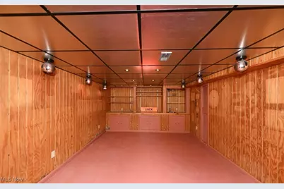 302 N Pershing Avenue, Akron, OH 44313 - Photo 21