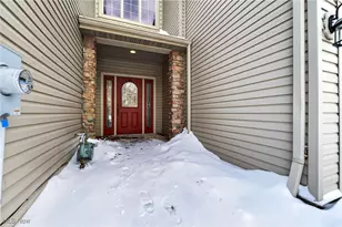 300 Lakewick Ln, Willowick, OH 44095 - Photo 41