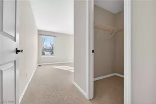 300 Lakewick Ln, Willowick, OH 44095 - Photo 31