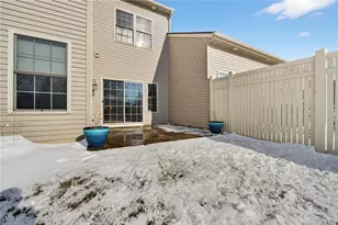 300 Lakewick Ln, Willowick, OH 44095 - Photo 41