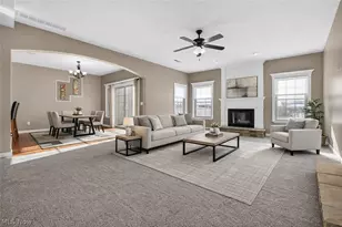 300 Lakewick Ln, Willowick, OH 44095 - Photo 3