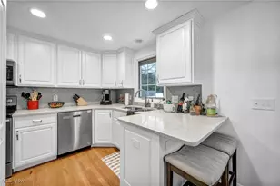 5116 Creekside Blvd, Brunswick, OH 44212 - Photo 9