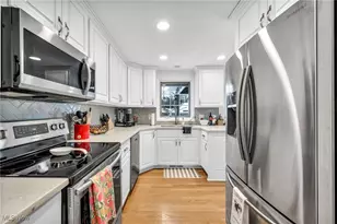 5116 Creekside Blvd, Brunswick, OH 44212 - Photo 7