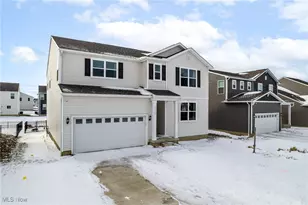 23569 Pine Valley Dr, Columbia Station, OH 44028 - Photo 3