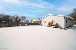 88 Leslie St, Geneva, OH 44041 - Photo 9