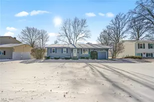 4829 New Rd, Youngstown, OH 44515 - Photo 3