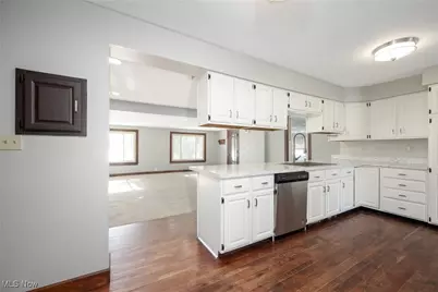 349 E Mennonite Road, Aurora, OH 44202 - Photo 9