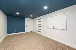 349 E Mennonite Rd, Aurora, OH 44202 - Photo 5