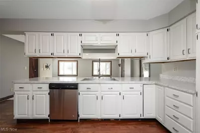 349 E Mennonite Road, Aurora, OH 44202 - Photo 11