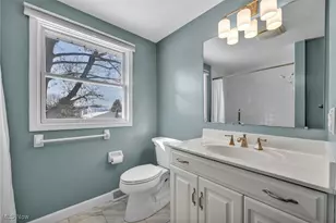 812 Westminister Dr, Brunswick, OH 44212 - Photo 17