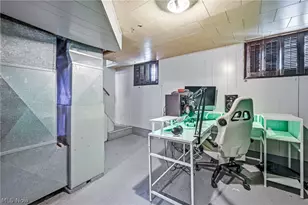 983 Garden St NW, Warren, OH 44485 - Photo 37