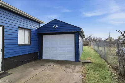 983 Garden Street NW, Warren, OH 44485 - Photo 5