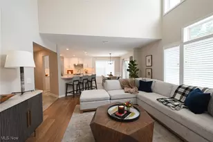 1305 Fieldstone Ct, Grandview Heights, OH 44147 - Photo 9