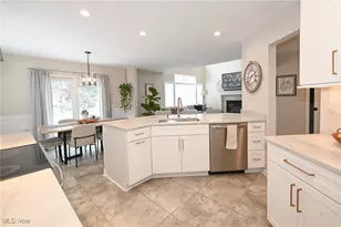 1305 Fieldstone Ct, Grandview Heights, OH 44147 - Photo 15