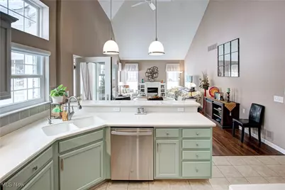 455 Edge Park Lane, Brunswick, OH 44212 - Photo 5