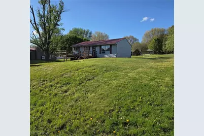 155 Sandy Drive SE, New Philadelphia, OH 44663 - Photo 3
