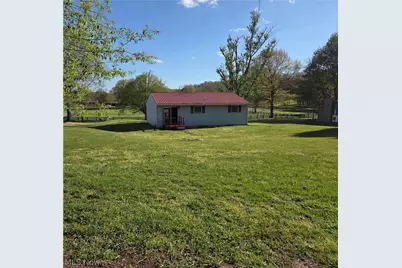 155 Sandy Drive SE, New Philadelphia, OH 44663 - Photo 5