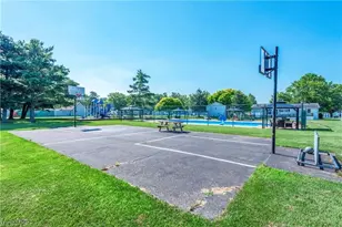 235 Chaucer, Elyria, OH 44035 - Photo 11