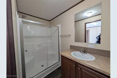 235 Chaucer, Elyria, OH 44035 - Photo 5