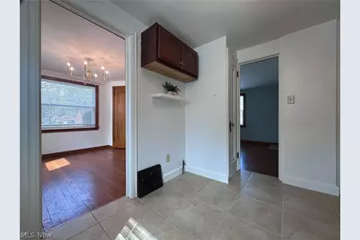 1087 Perkinswood Boulevard SE, Warren, OH 44484 - Photo 13