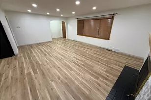 230 E 21st St, Dover, OH 44622 - Photo 5