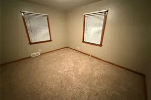 230 E 21st St, Dover, OH 44622 - Photo 17