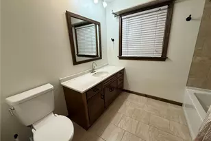 230 E 21st St, Dover, OH 44622 - Photo 13