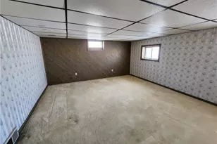 587 Edison St, Struthers, OH 44471 - Photo 15