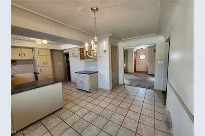 587 Edison Street, Struthers, OH 44471 - Photo 5