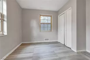 15825 Van Aken Blvd, Huber Heights, OH 44120 - Photo 9