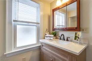 1353 Gorge Blvd, Akron, OH 44310 - Photo 29