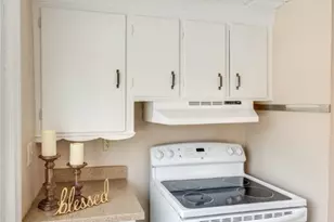 1353 Gorge Blvd, Akron, OH 44310 - Photo 17