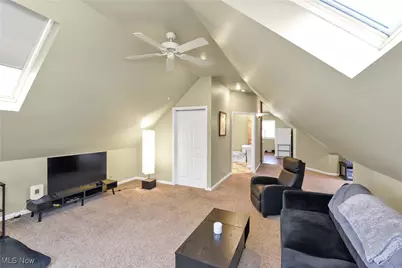 2477 Lee Road, Cleveland Heights, OH 44118 - Photo 5