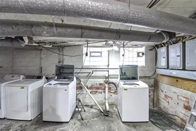 2477 Lee Road, Cleveland Heights, OH 44118 - Photo 31