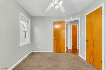 20990 Morris Avenue, Euclid, OH 44123 - Photo 9