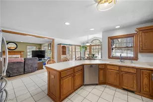 860 Whisperwood Ln, Aurora, OH 44202 - Photo 11