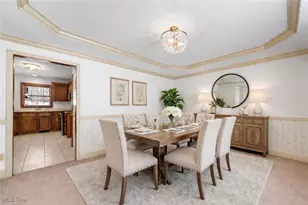 860 Whisperwood Ln, Aurora, OH 44202 - Photo 5