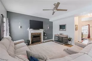 6382 Stonehaven Ln, Huber Heights, OH 44146 - Photo 5